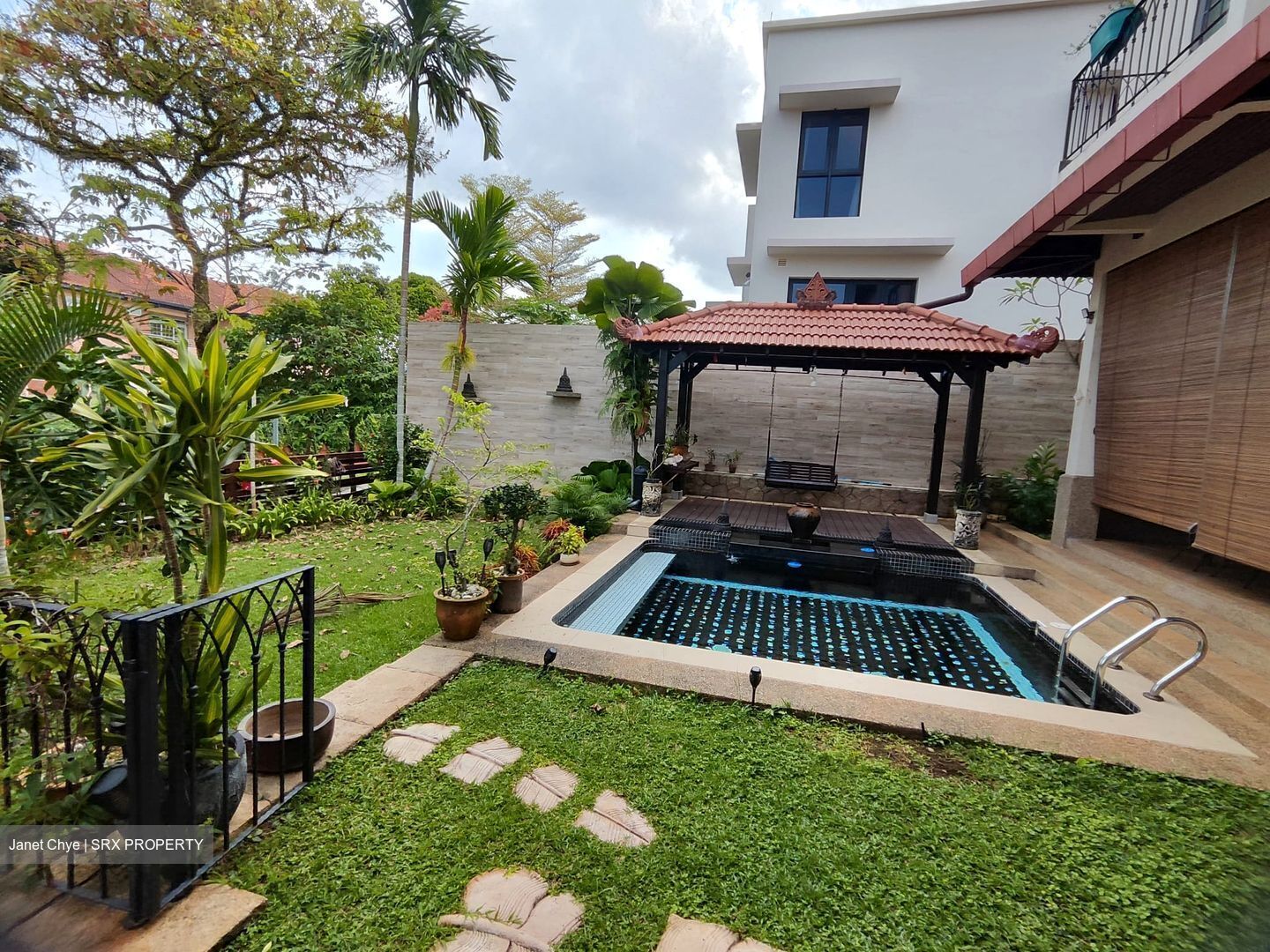 Chestnut Avenue (D23),  #591396601